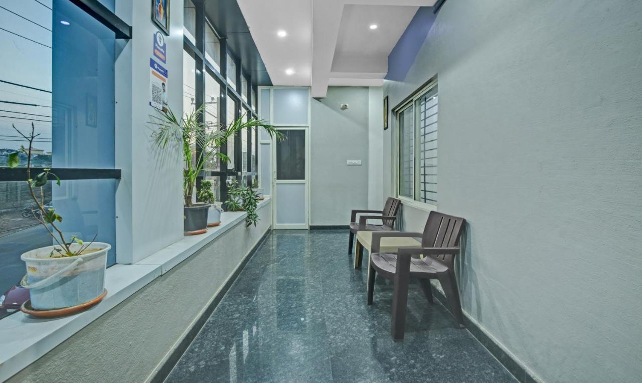 Hôtel Treebo Trend Karan Residency à Mysore Extérieur photo